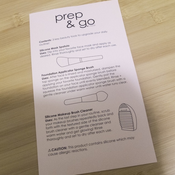 Macy's Prep and Go 3 pieces kit - Picture 5 of 5